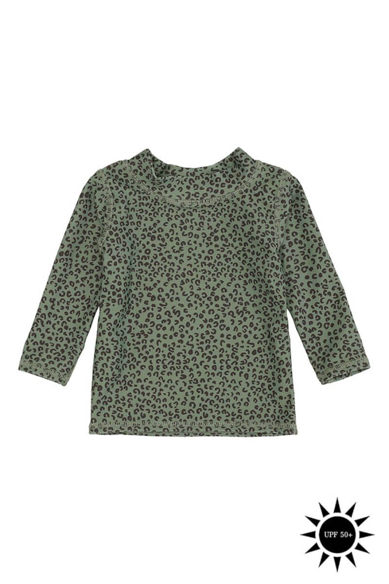 AOP Leospot Oil Green baby Astin Sun Shirt fra Soft Gallery til børn - Lillepip.dk