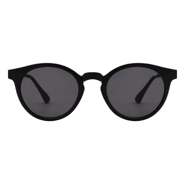 Eazy solbrille matt black fra A.Kjærbede - Lillepip.dk